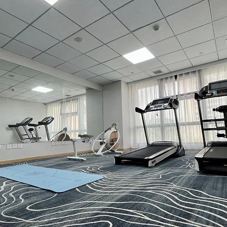 Holiday Inn Express Qingdao City Center By Ihg Bagian luar foto
