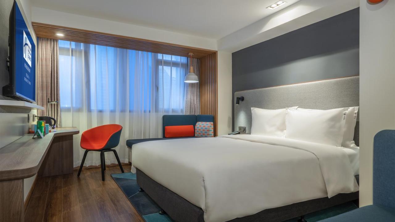 Holiday Inn Express Qingdao City Center By Ihg Bagian luar foto
