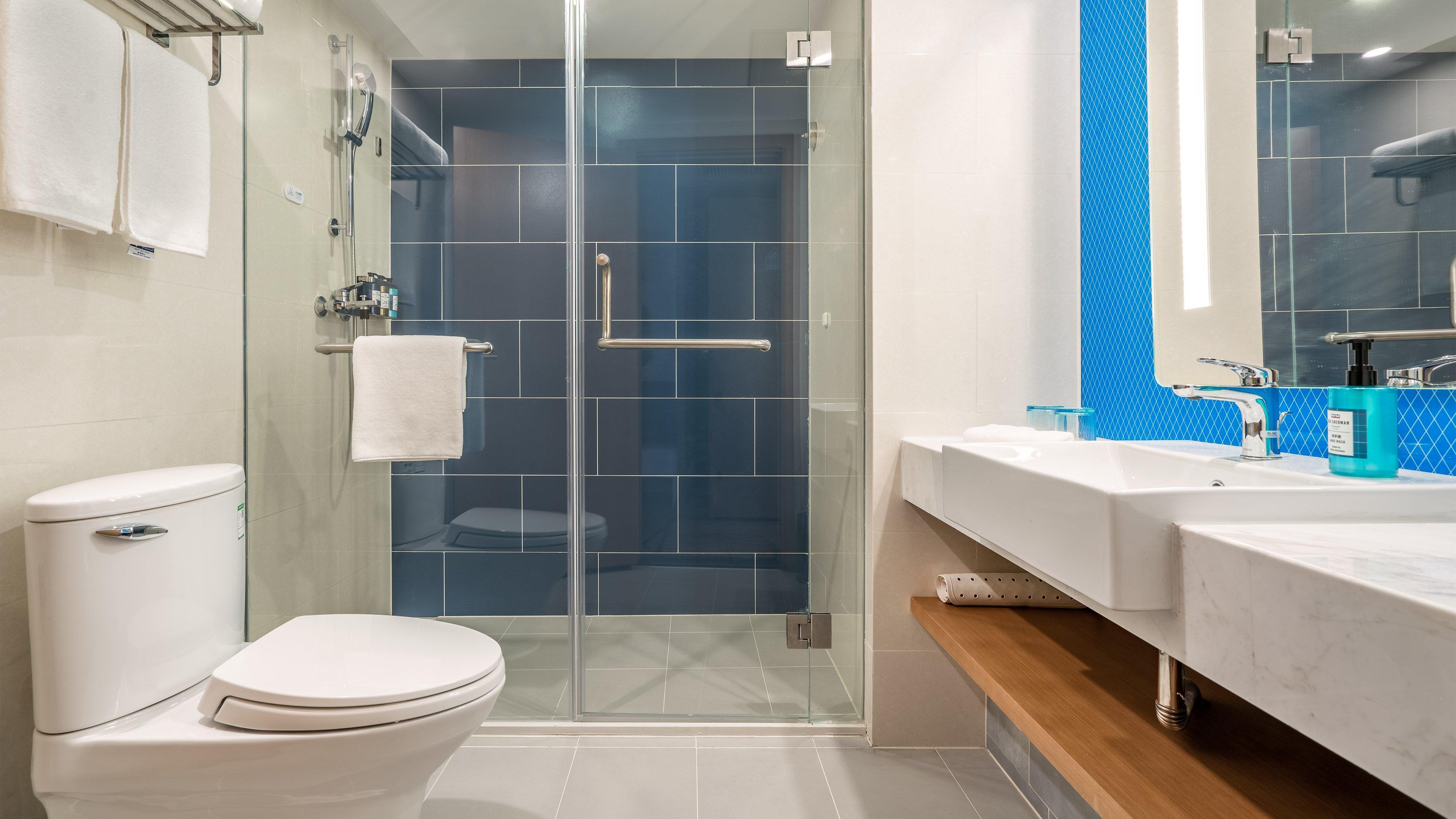 Holiday Inn Express Qingdao City Center By Ihg Bagian luar foto