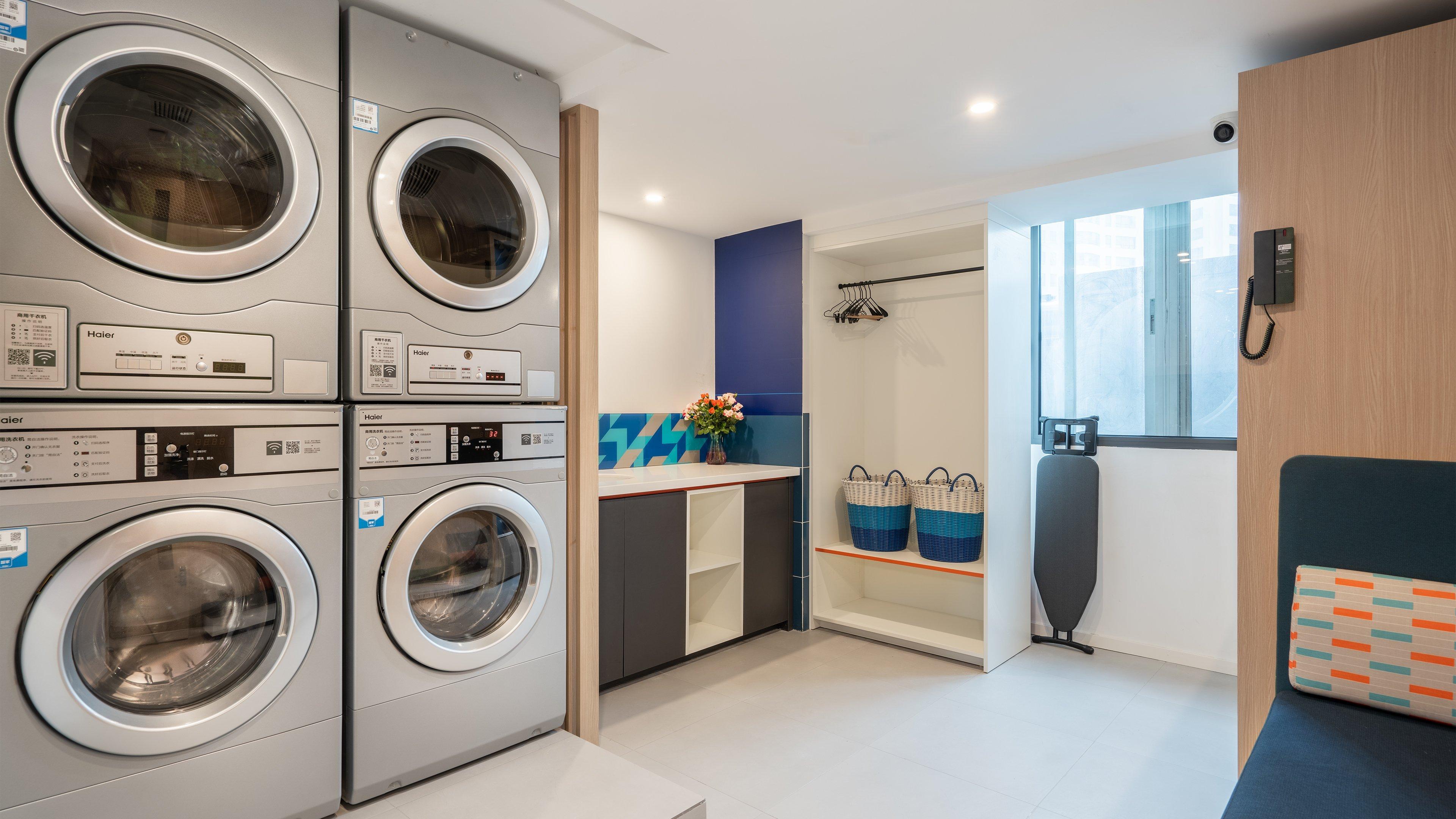 Holiday Inn Express Qingdao City Center By Ihg Bagian luar foto