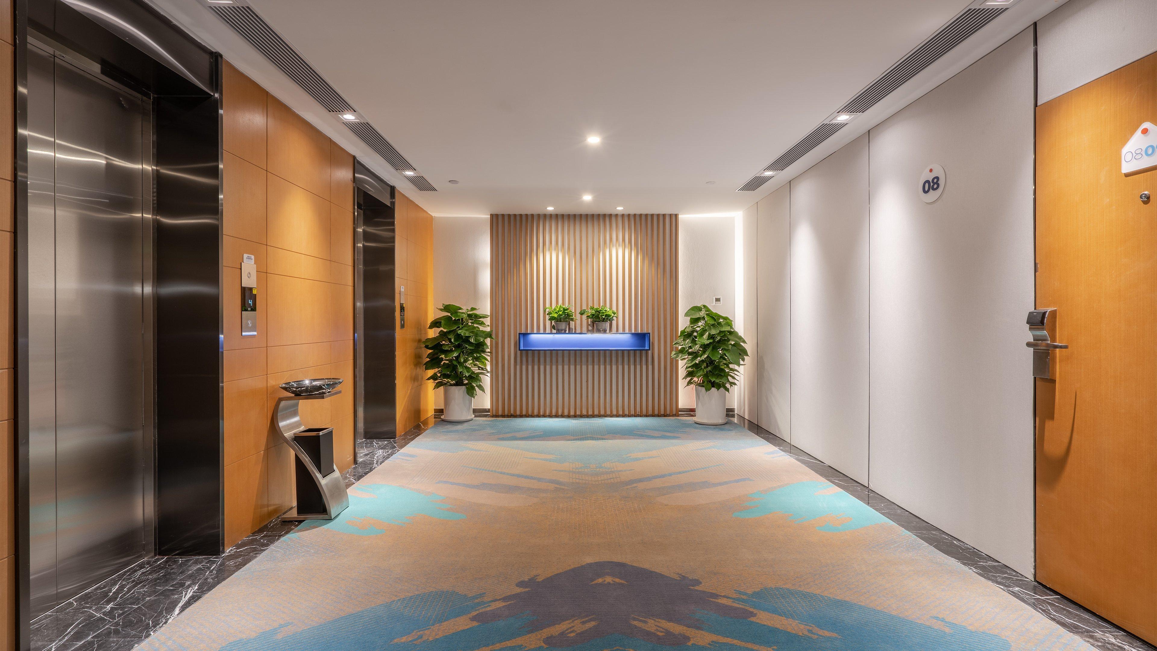 Holiday Inn Express Qingdao City Center By Ihg Bagian luar foto