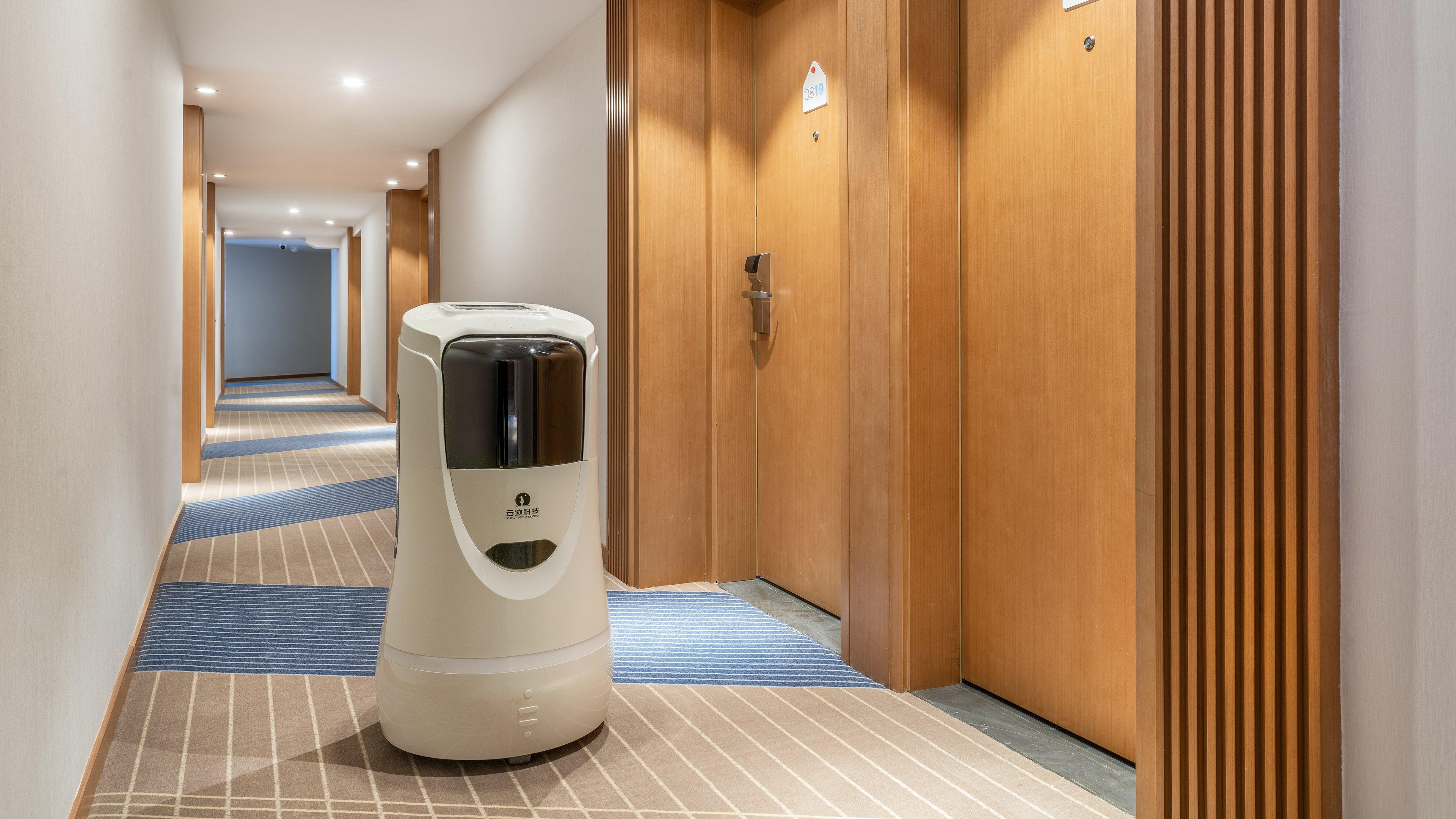 Holiday Inn Express Qingdao City Center By Ihg Bagian luar foto