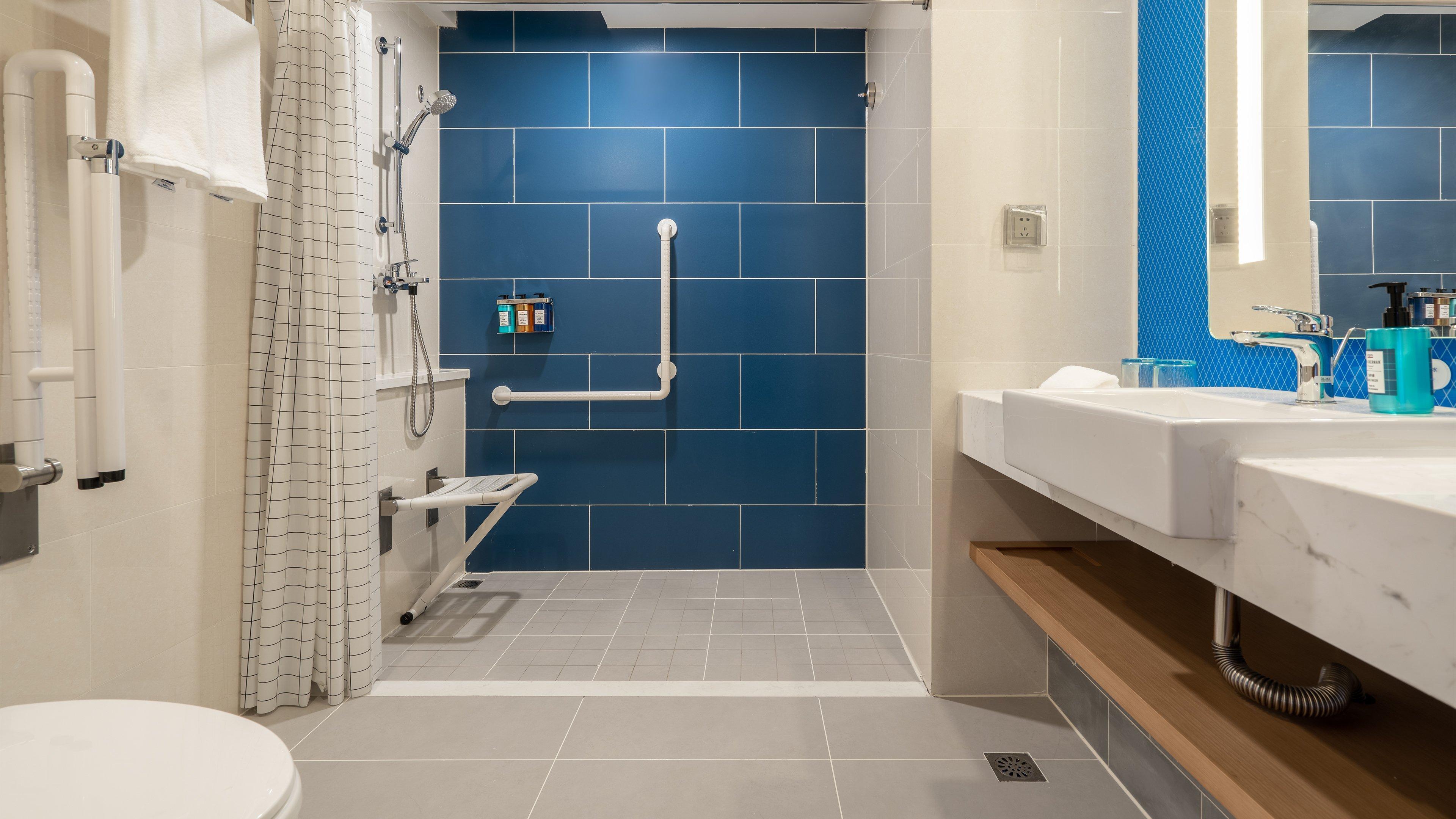 Holiday Inn Express Qingdao City Center By Ihg Bagian luar foto